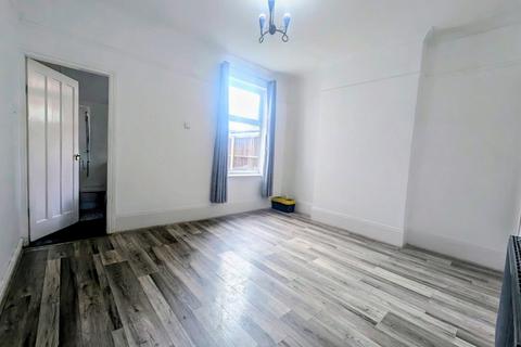 3 bedroom terraced house for sale, Katherine Road, Bearwood, B67