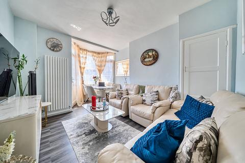 1 bedroom flat for sale, Becklow Gardens, Shepherd's Bush, London, W12