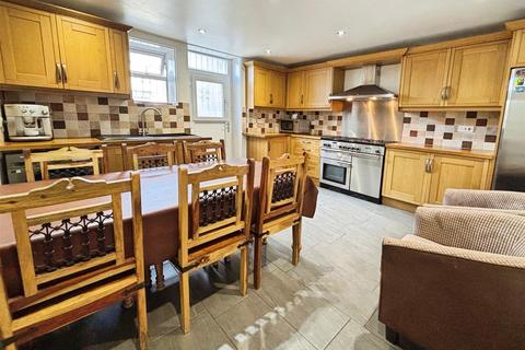 4 bedroom terraced house for sale, Parkside Road, Bradford BD5