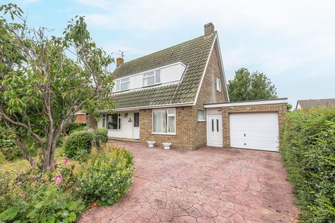 2 bedroom detached bungalow for sale, Detached Chalet Bungalow in Hunstanton