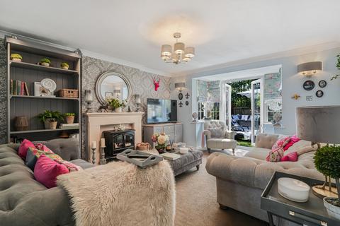 4 bedroom detached house for sale, Meadows Court, Rossington ,Doncaster, DN11