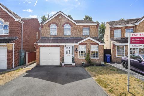 4 bedroom detached house for sale, Meadows Court, Rossington ,Doncaster, DN11