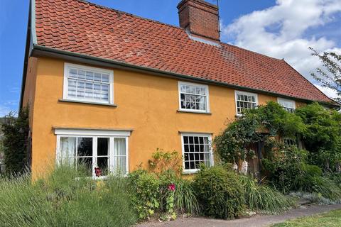 4 bedroom detached house to rent, Debenham