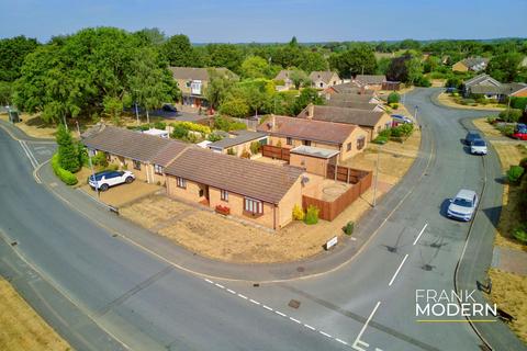 3 bedroom detached bungalow for sale, Waterville Gardens, Orton Waterville, PE2