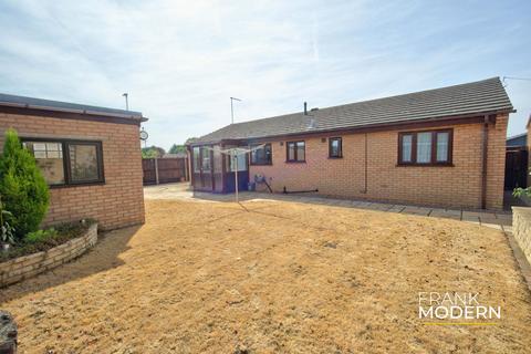 3 bedroom detached bungalow for sale, Waterville Gardens, Orton Waterville, PE2