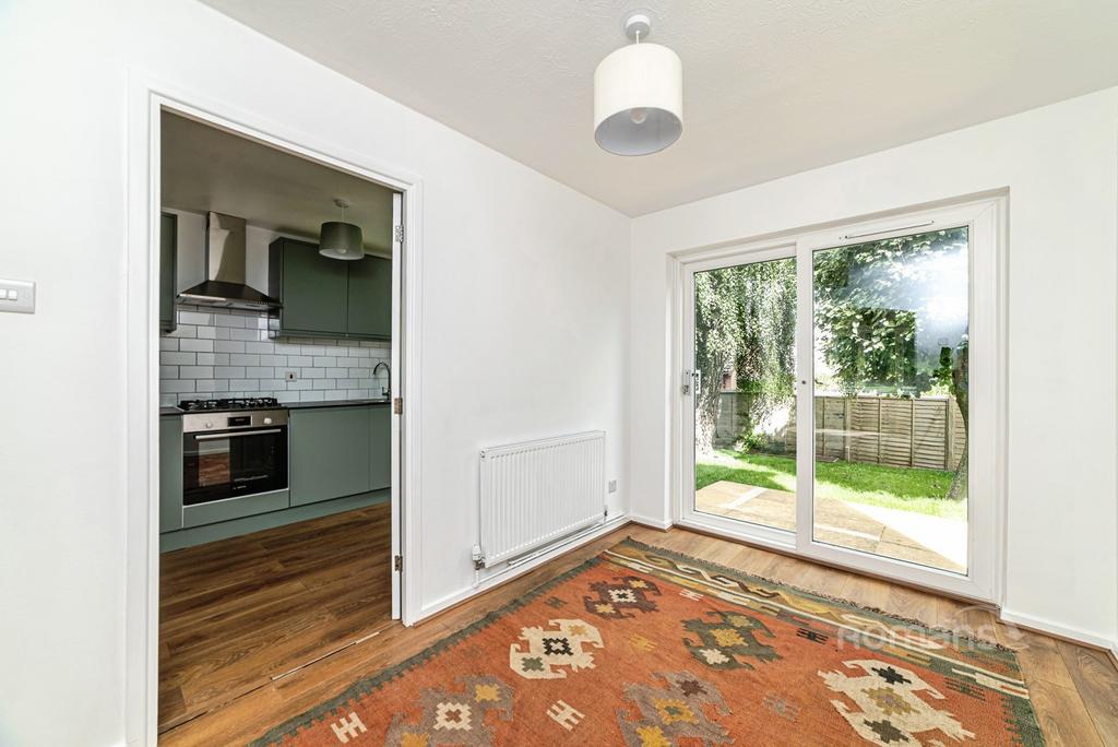 House in Purley on Thames, West Berkshire - View 5