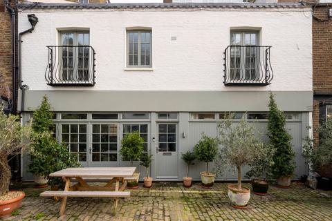 4 bedroom mews to rent, Bathurst Mews, Bayswater, London, W2