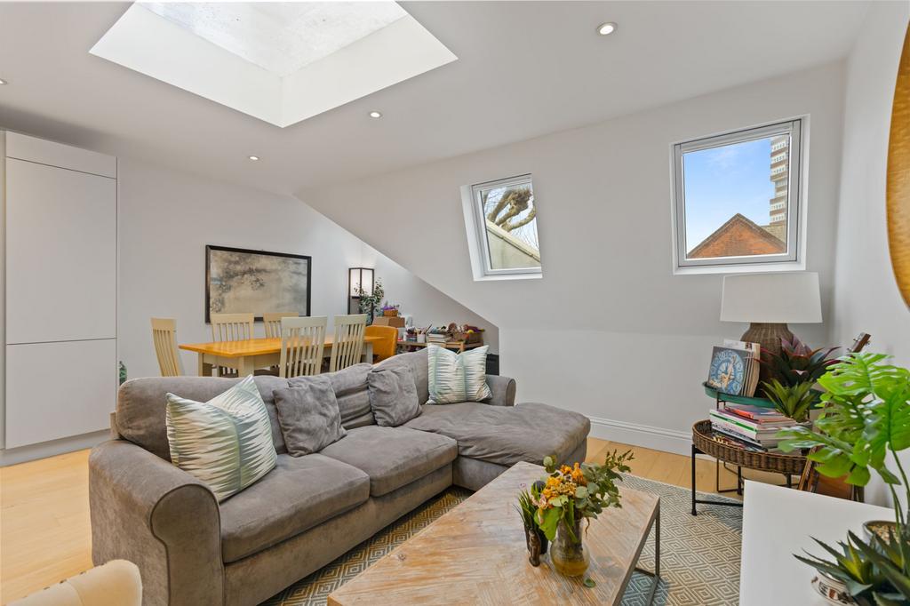 Apartment in London - View 5