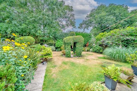 4 bedroom detached house for sale, Long Lane, Walsall WS6