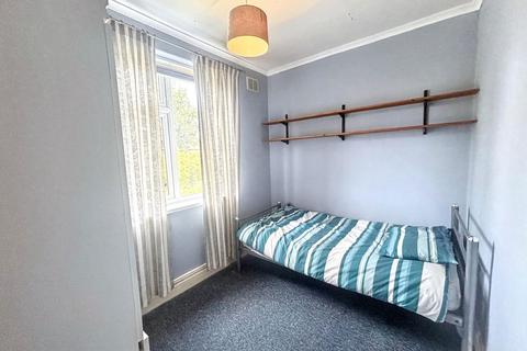 undefined, Eastbourne Gardens, Walker, Newcastle upon Tyne, Tyne and Wear, NE6 4DU
