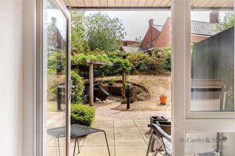 undefined, Leston Road, Leighton Buzzard, Bedfordshire, LU7 1FU