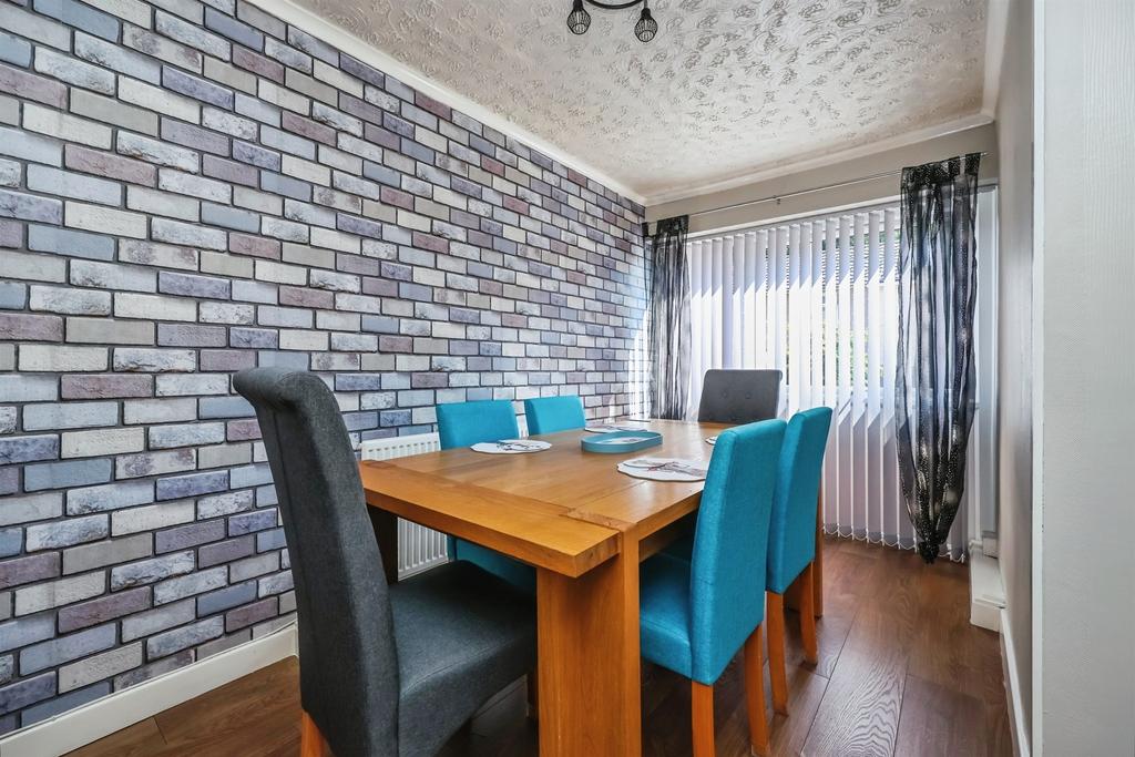 House in Nottingham, Crabtree Farm Estate, Cinderhill - View 4