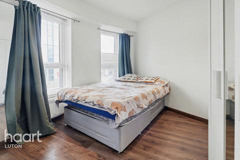 1 bedroom flat for sale, Park Street, Luton