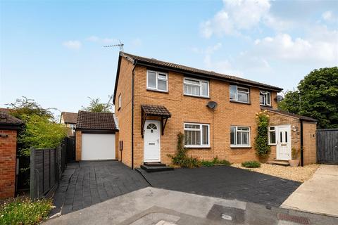 3 bedroom semi-detached house for sale, Fitzwarren Close, Chippenham
