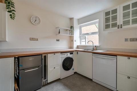3 bedroom semi-detached house for sale, Fitzwarren Close, Chippenham