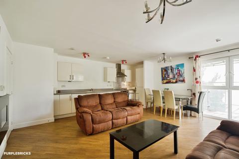 3 bedroom apartment for sale, 43 ACADEMY WAY, DAGENHAM, RM8