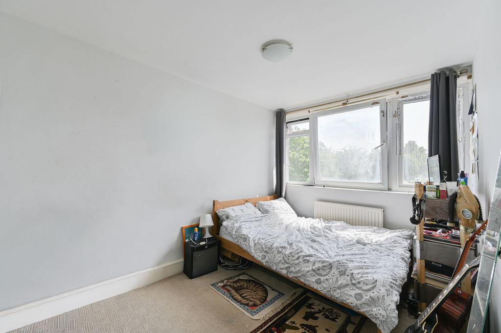 Apartment in London - View 3