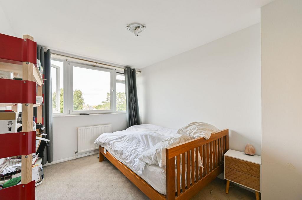 Apartment in London - View 5
