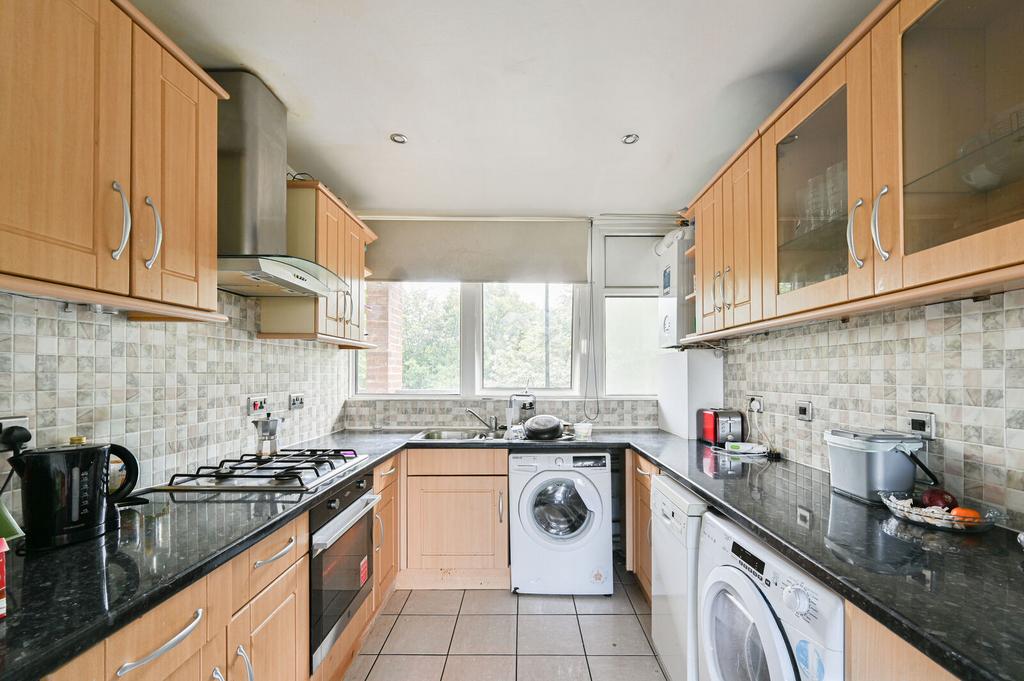 Apartment in London - View 2