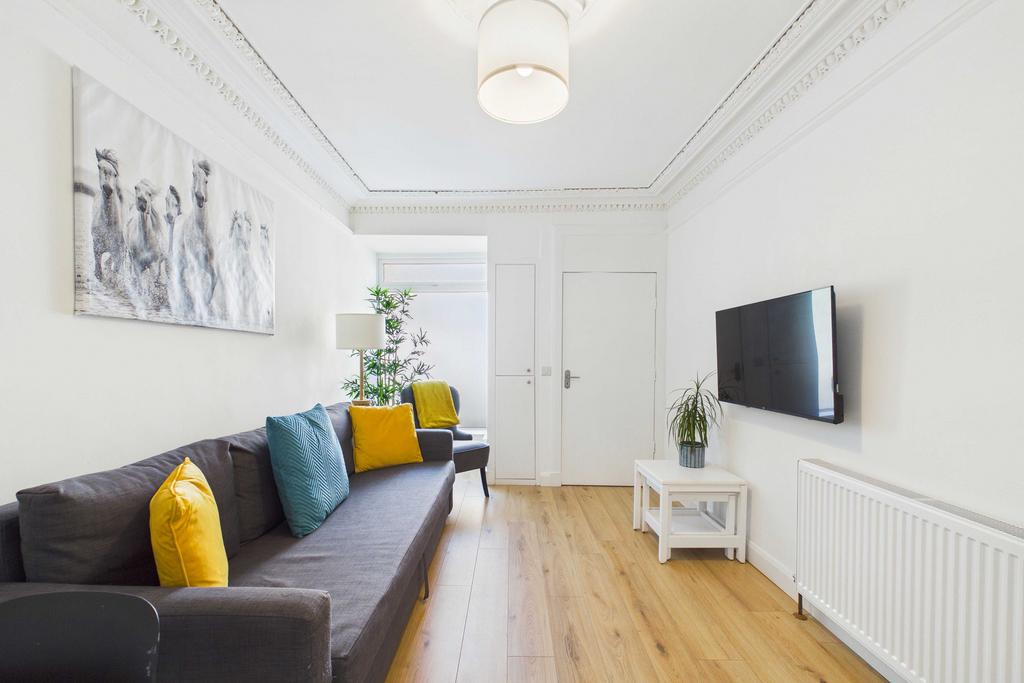 Apartment in Edinburgh, Leith Harbour & Newhaven - View 3