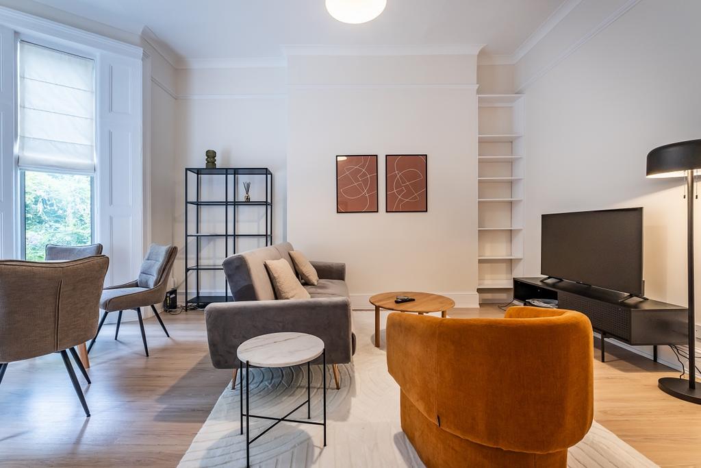 Apartment in London - More