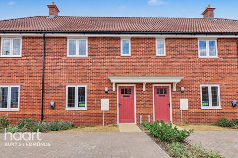 2 bedroom terraced house for sale, Roper Way, Thurston