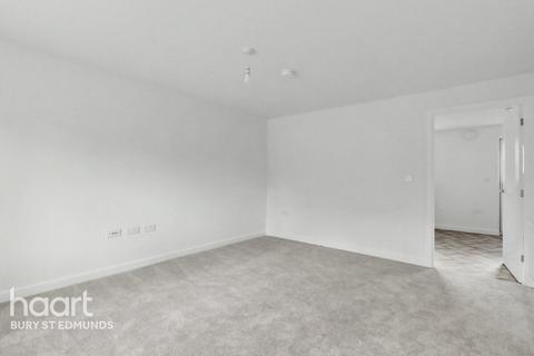 2 bedroom terraced house for sale, Roper Way, Thurston
