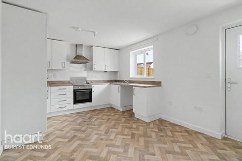 2 bedroom terraced house for sale, Roper Way, Thurston