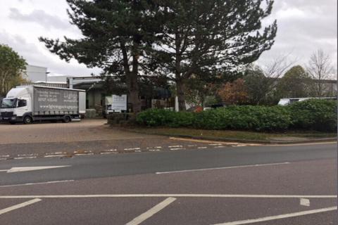 Distribution warehouse to rent, Frobisher Way Hatfield AL10 9TY