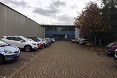 Distribution warehouse to rent, Frobisher Way Hatfield AL10 9TY