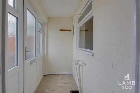 3 bedroom semi-detached house for sale, Sycamore Way, Clacton-On-Sea CO15
