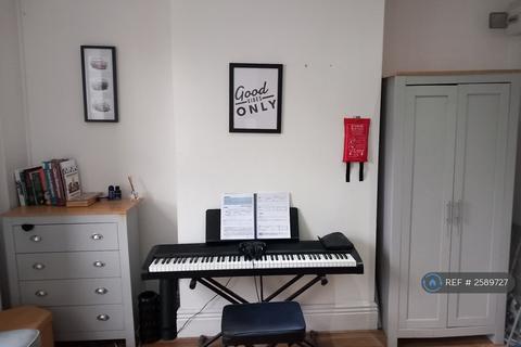 1 bedroom in a house share to rent, Granville Road, Sheffield, S2
