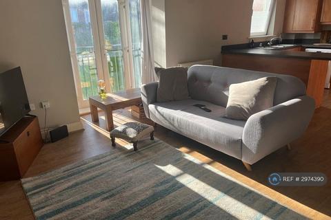 2 bedroom flat to rent, Ford Lodge, South Hylton, Sunderland, SR4