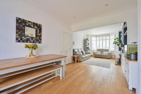 4 bedroom semi-detached house for sale, Sussex Road, Harrow, HA1