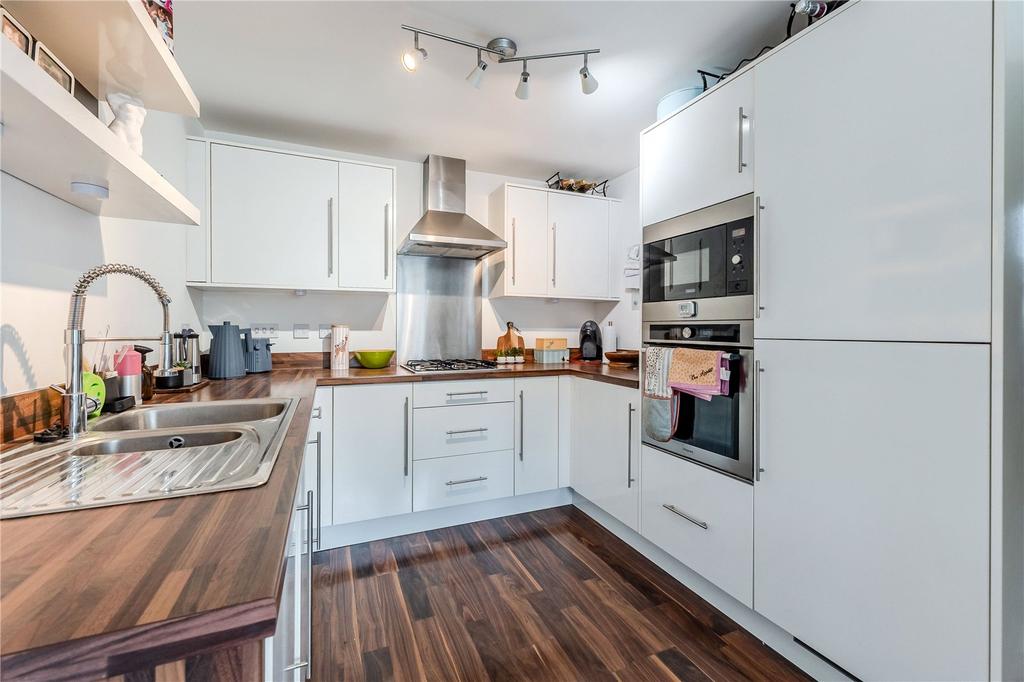 House in Leeds, Edison Fields, Guiseley - View 3