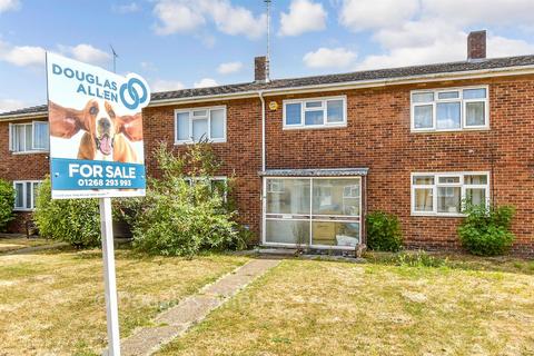 3 bedroom terraced house for sale, Victoria Road, Basildon SS15