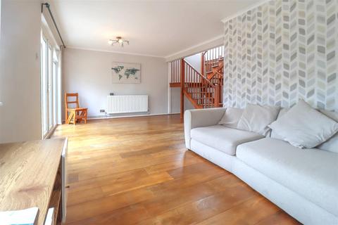 4 bedroom house to rent, St. Philips Road, Newmarket CB8