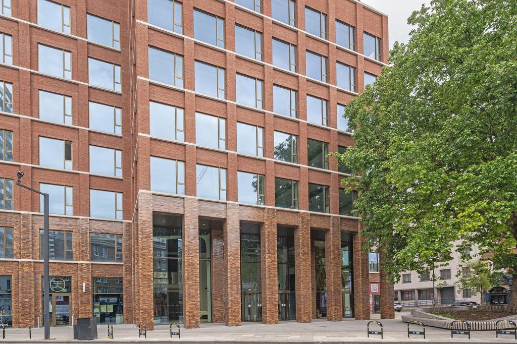 Apartment in London - View 3