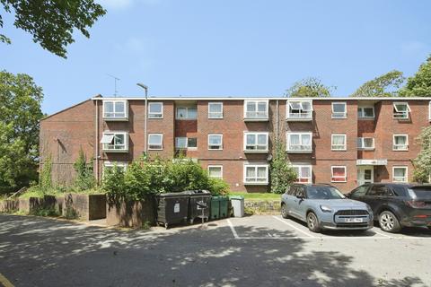 2 bedroom flat for sale, The Pines, Canterbury Drive, Brighton, East Sussex, BN2