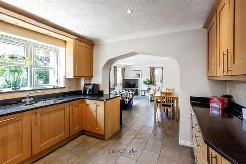 5 bedroom detached house for sale, Ely Gardens, Tonbridge