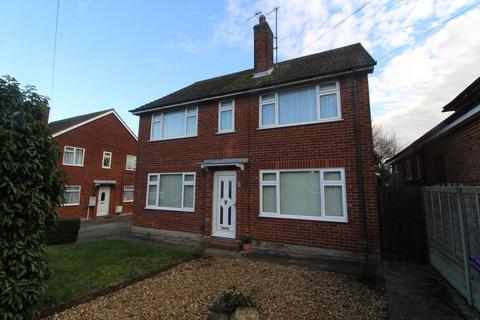 2 bedroom maisonette to rent, Lawrence Avenue, Letchworth Garden City, SG6