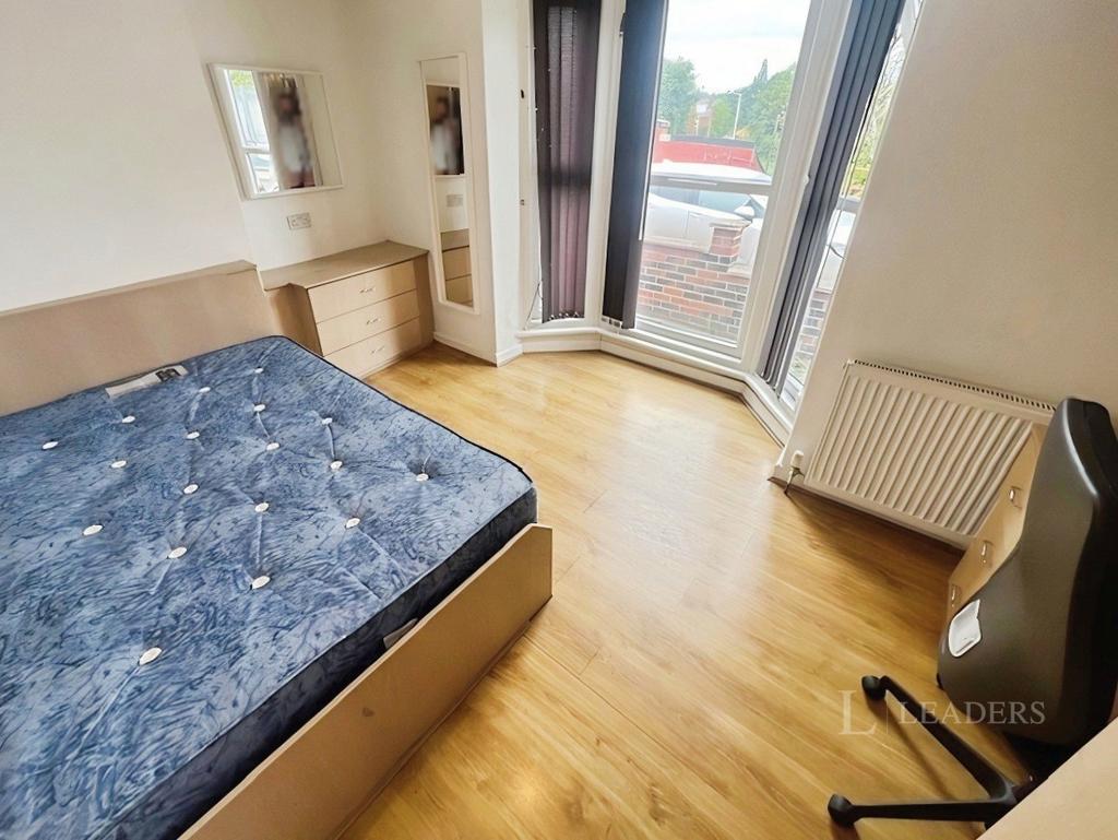 House in Leeds, West Yorkshire - More
