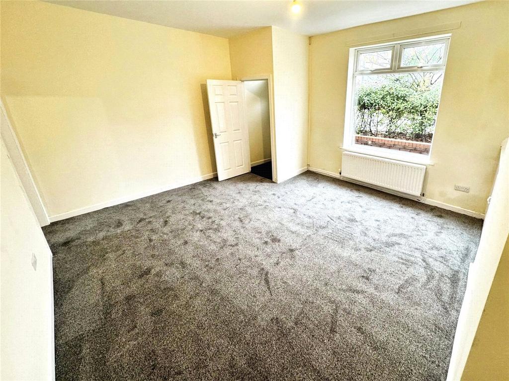 House in Salford, Greater Manchester - View 4