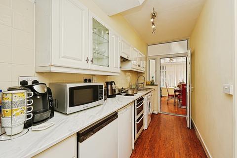 3 bedroom terraced house for sale, Downham Way, Bromley, BR1