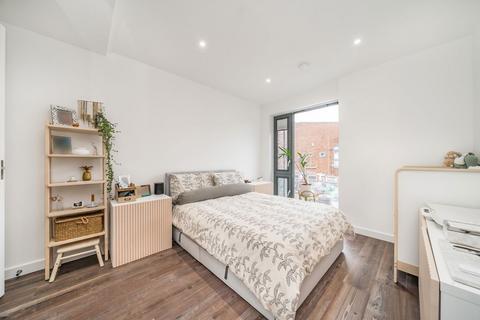 undefined, Wallis Road, London E9