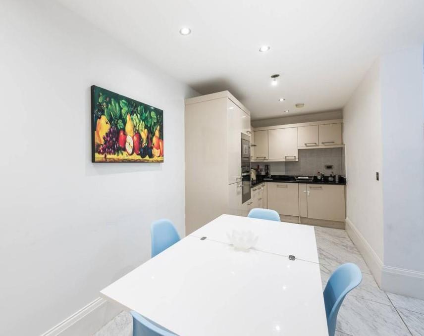 Apartment in London - View 4