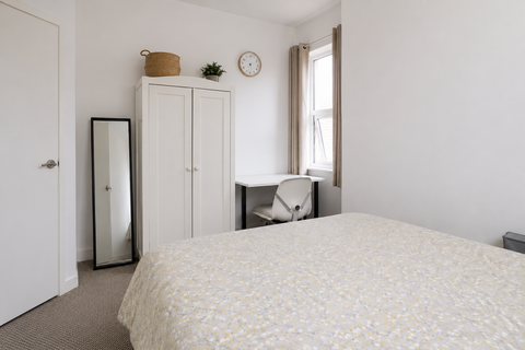 undefined, Birkbeck Road, Beckenham BR3