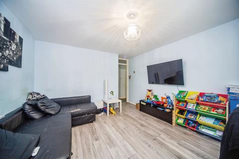 2 bedroom flat for sale, Blenheim Avenue, Southampton, Hampshire, SO17