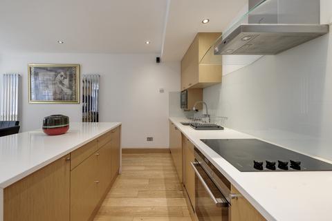 3 bedroom flat for sale, Brompton Road, London, SW3