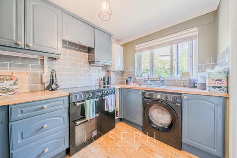 3 bedroom semi-detached house for sale, Camwood Gardens, Ipswich, IP3